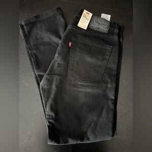 Black Levi’s Levi Strauss, jeans for men 32x30. Stretch fit.
New with tags.